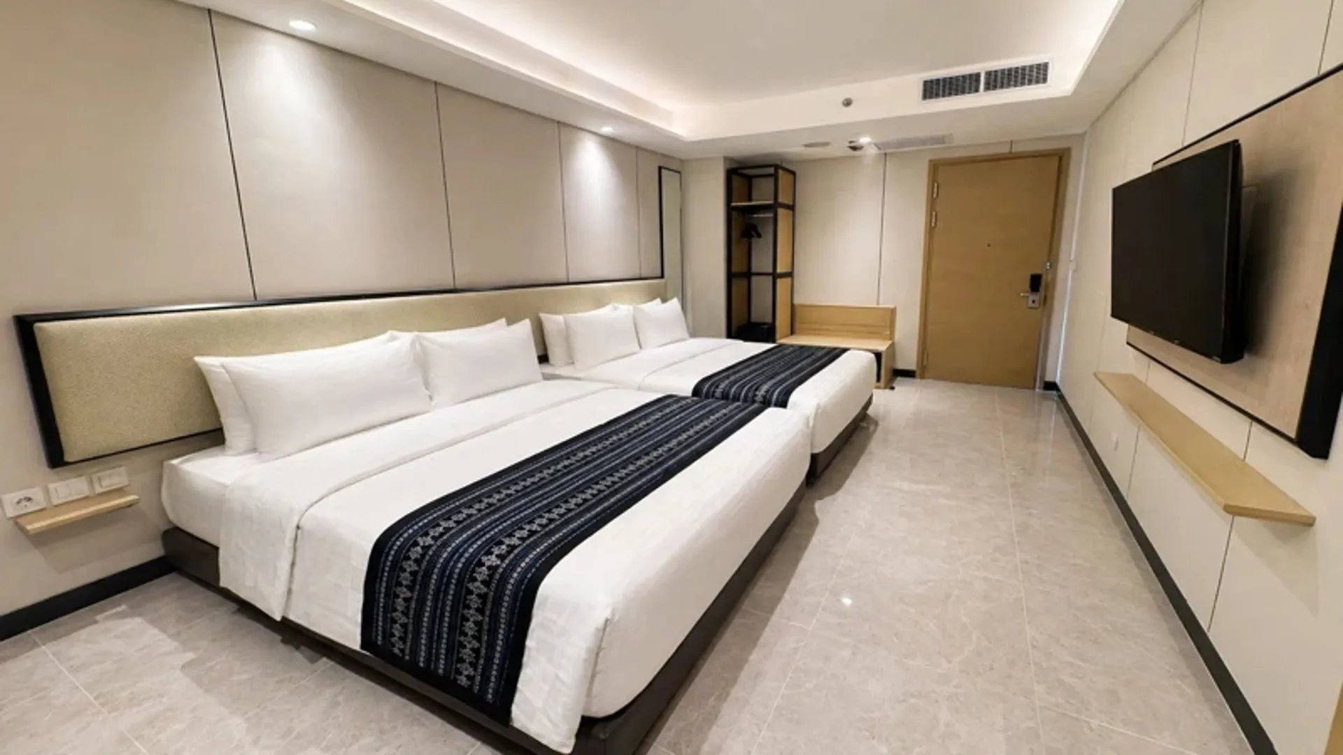 Junior Suite Room